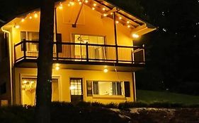 Cozy, Lake Lanier Property With Amazing Views
